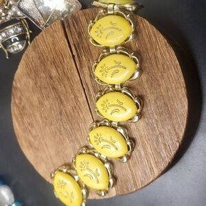 B3224 dainty sunflower rising‎ vintage link bracelet yellow sunshine powerful